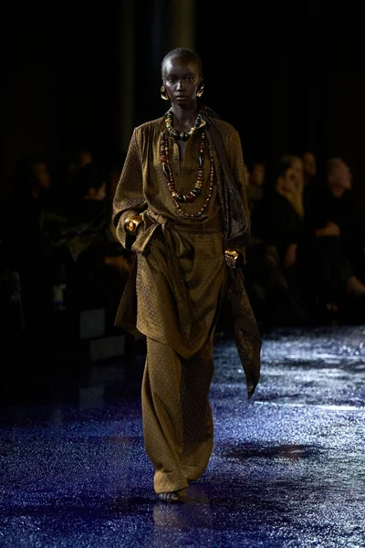 Look 22